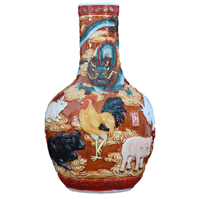Vintage Qing dynasty Qianlong relief celestial vase with Zodiac by bth Jahrriesnge porcelain of vase cna0245