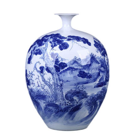 Master hand-painted radish-shaped blue and white porcelain vase Jahrriesnge porcelain of white and blue vase cna0541