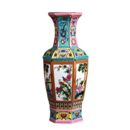 Vintage small ladies majolica ceramic vase ornaments outline in gold Jahrriesnge porcelain of outline in gold vase cna0884