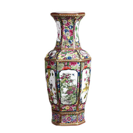 Vintage small flowers majolica ceramic vase ornaments outline in gold Jahrriesnge porcelain of outline in gold vase cna0887