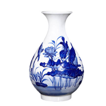 Hand painted relief blue and white chinese lotus porcelain jar Jahrriesnge porcelain of relief lotus vase cna0899